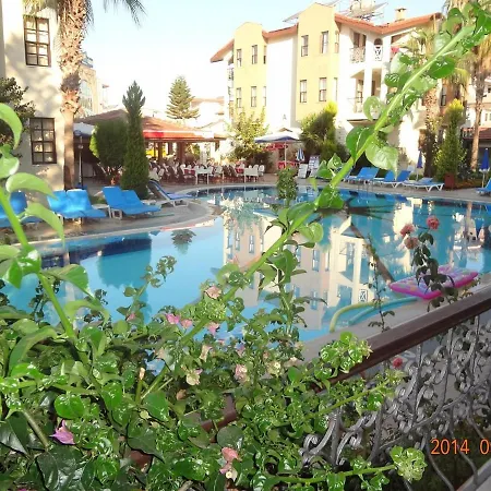 Otel Papaya Side